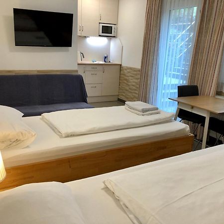 Ajo Garden Terrace Studio Apartments - Self-Check-In וינה מראה חיצוני תמונה